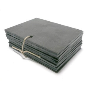 Ref AR5 / Ardoise étiquette à suspendre sur volute en métal 16x12cm. Lot de 10 pièces